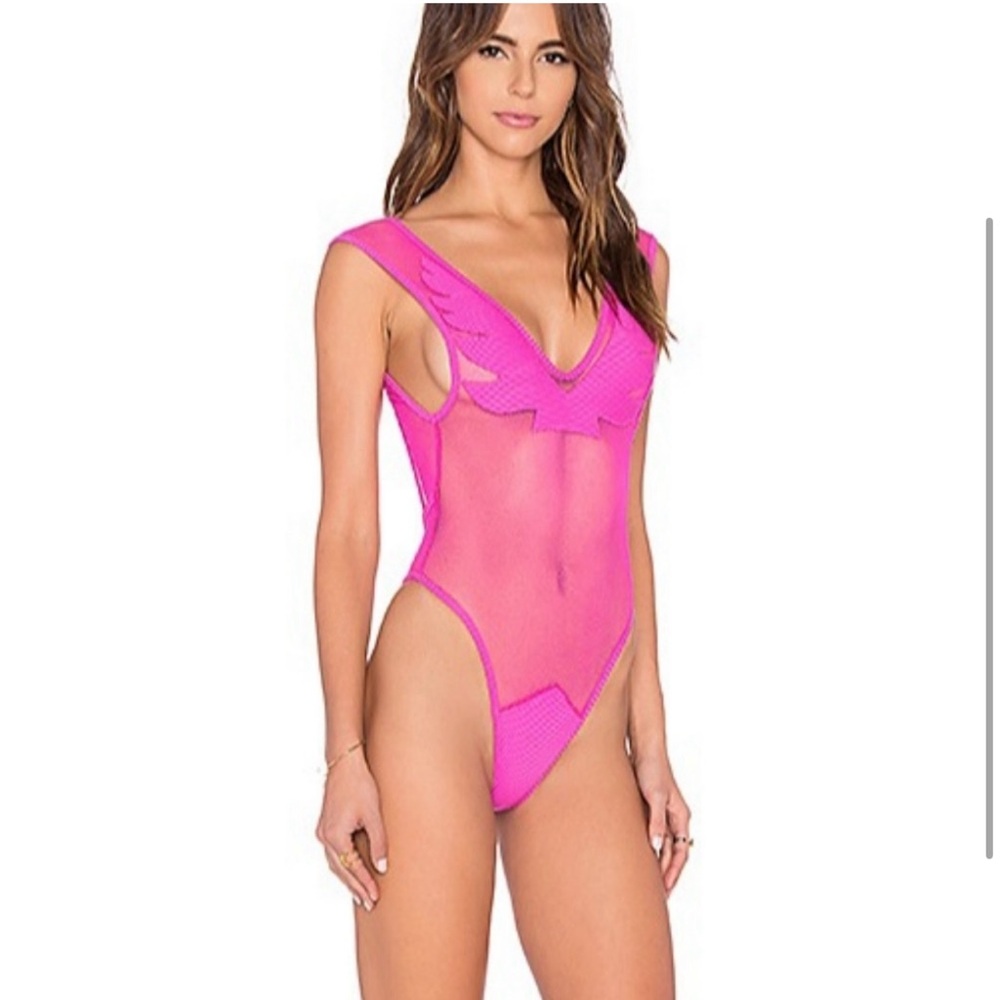 MINIMALE ANIMALE FIRE
BIRD SWIMSUIT